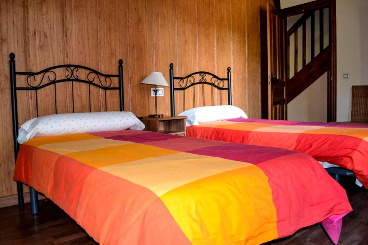 Pedrazales Rural Guest House Bagian luar foto